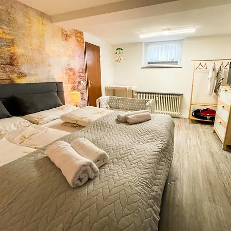 Apartmán Lalelou Braunlage, Perfekt Fuer Familien, Zentral Mit Garten 120qm, Inkl Waeschepaket Und Wlan, Boxspringbett, 6 Personen Braunlage