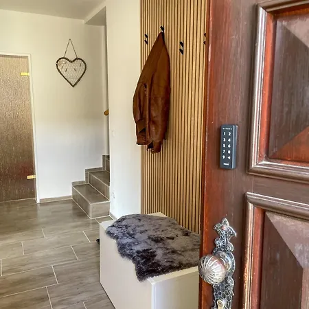 Lalelou Braunlage, Perfekt Fuer Familien, Zentral Mit Garten 120qm, Inkl Waeschepaket Und Wlan, Boxspringbett, 6 Personen Apartmán
