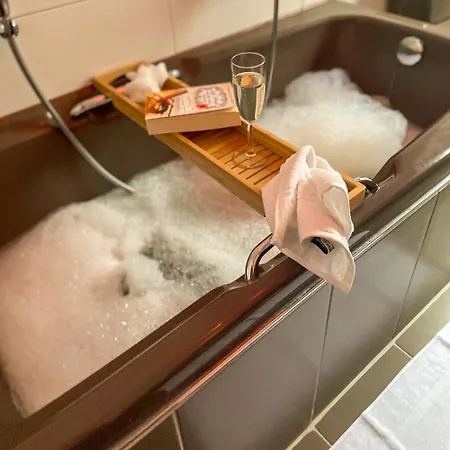 Apartment Lalelou Braunlage, Perfekt Für Familien, Zentral Mit Garten 120qm, Inkl Wäschepaket Und Wlan, Boxspringbett, 6 Personen *