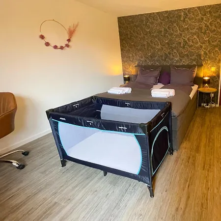 Apartmán Lalelou Braunlage, Perfekt Fuer Familien, Zentral Mit Garten 120qm, Inkl Waeschepaket Und Wlan, Boxspringbett, 6 Personen Braunlage