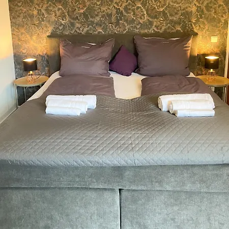 Lalelou Braunlage, Perfekt Fuer Familien, Zentral Mit Garten 120qm, Inkl Waeschepaket Und Wlan, Boxspringbett, 6 Personen Apartmán *